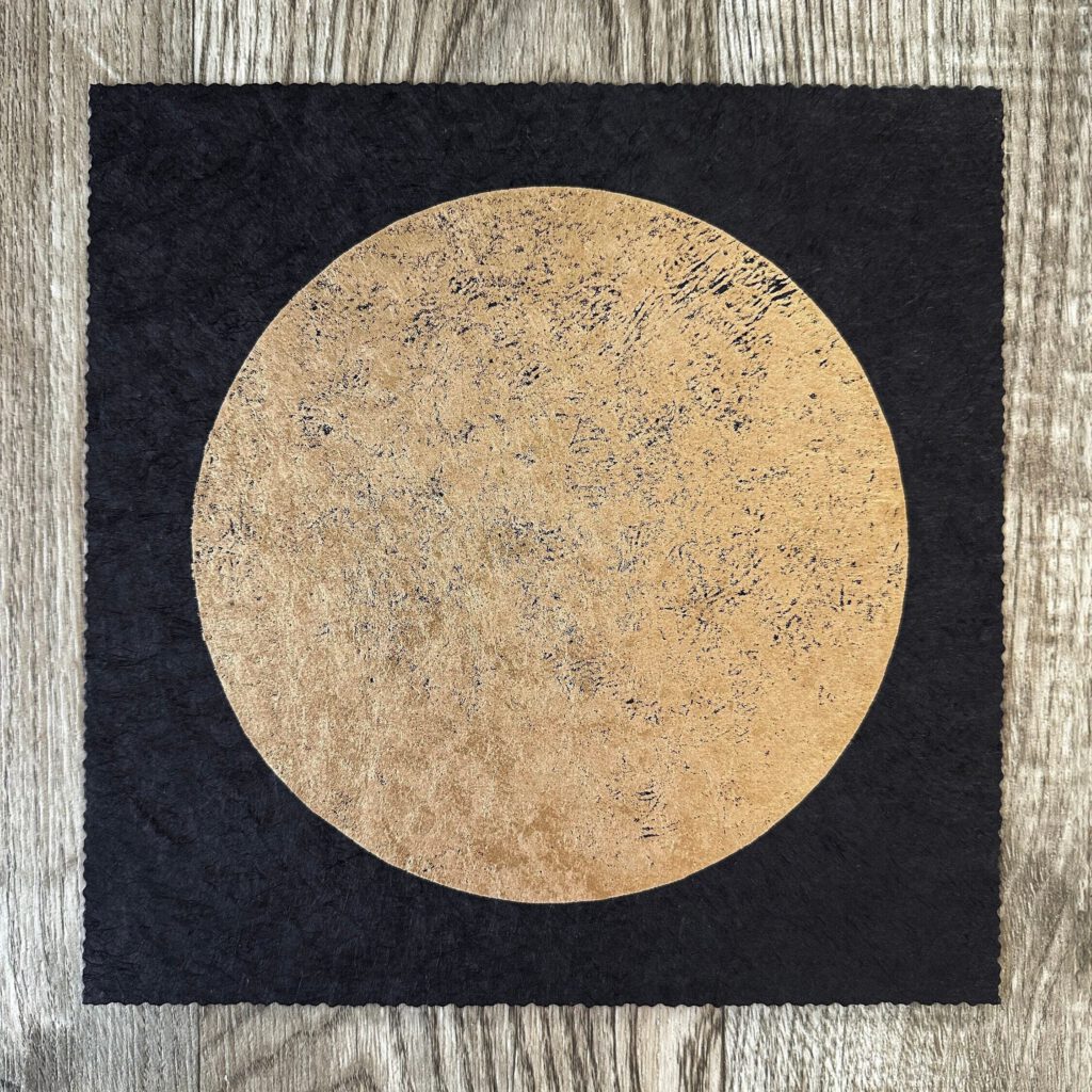 Central Moon Linoldruck 22 x 22 cm Gold auf Schwarz 9