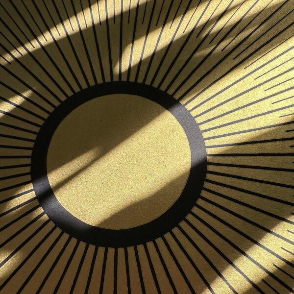 Central Sun Linoldruck 50 x 50 cm Gold auf Schwarz 7