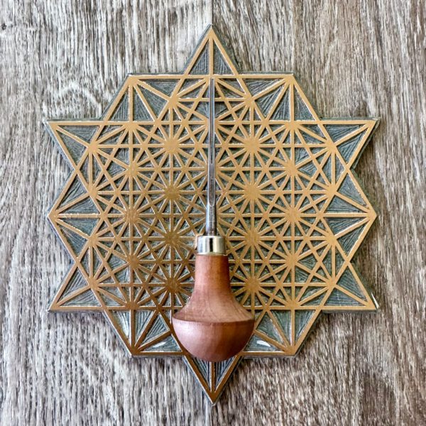 Stern Tetraeder 64 Linoldruck 22 x 22 cm Gold auf Schwarz scaled
