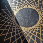 Linoldruck, 22 x 22 cm, Gold auf Schwarz