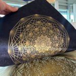 Linoldruck, 40 x 40 cm, Gold auf Schwarz