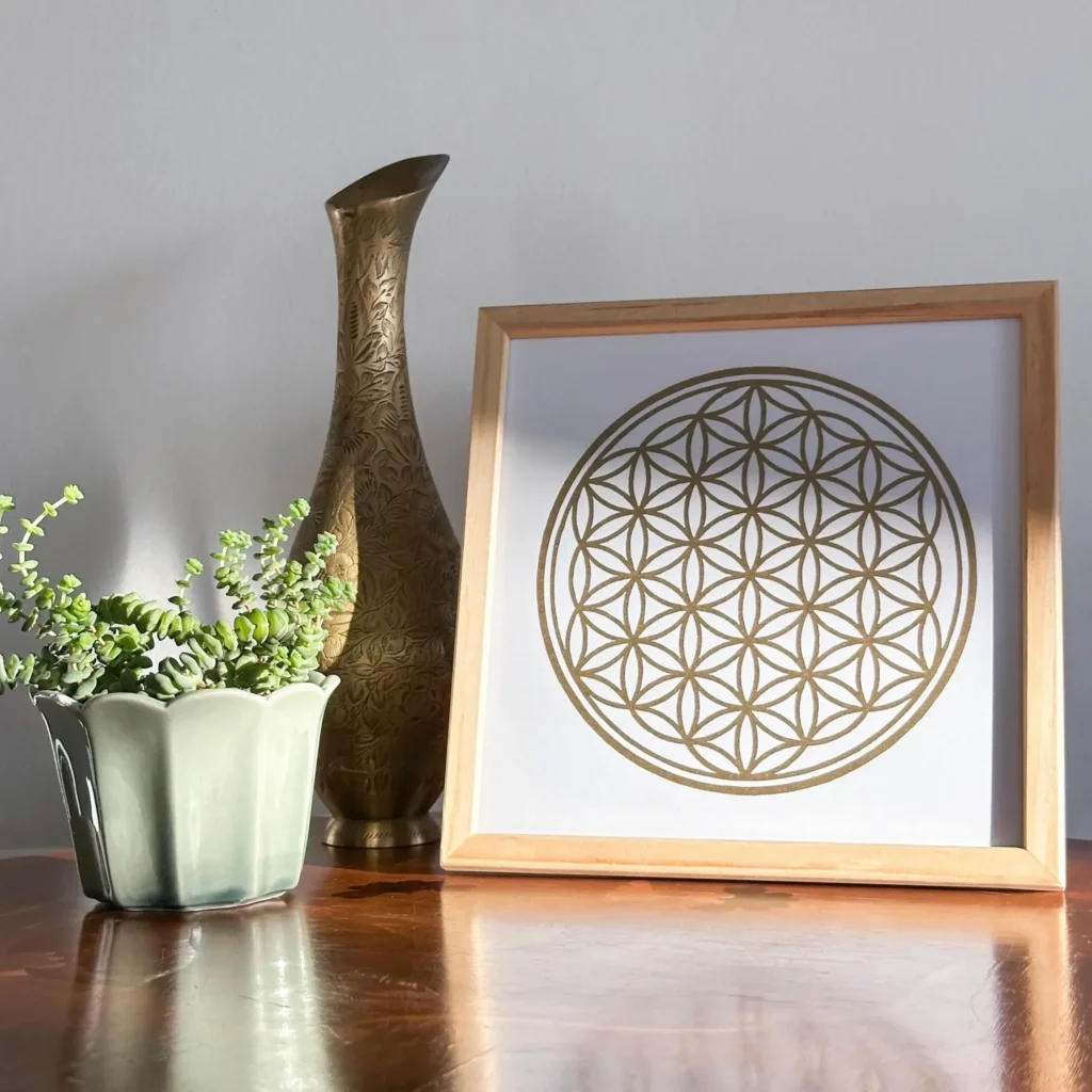 Gerahmte Blume des Lebens I Gold Weiss Heilige Geometrie Linoldruck Veskor Cassiopeia 12